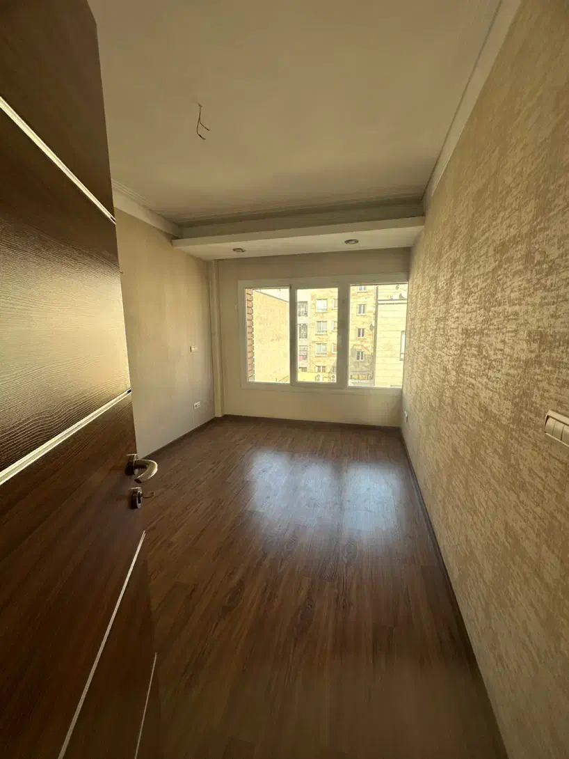 ۱۵۰ متر ۳ خوابه ۵ ساله شهر آرا منصوری