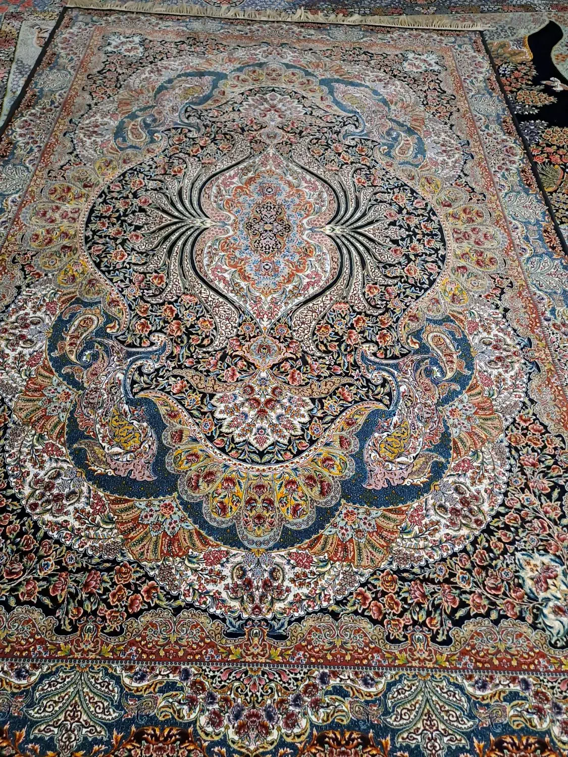 یک جفت فرش ۶ متری هزار شانه تراکم ۳۰۰۰|فرش|ورامین, شهرک مدرس|دیوار