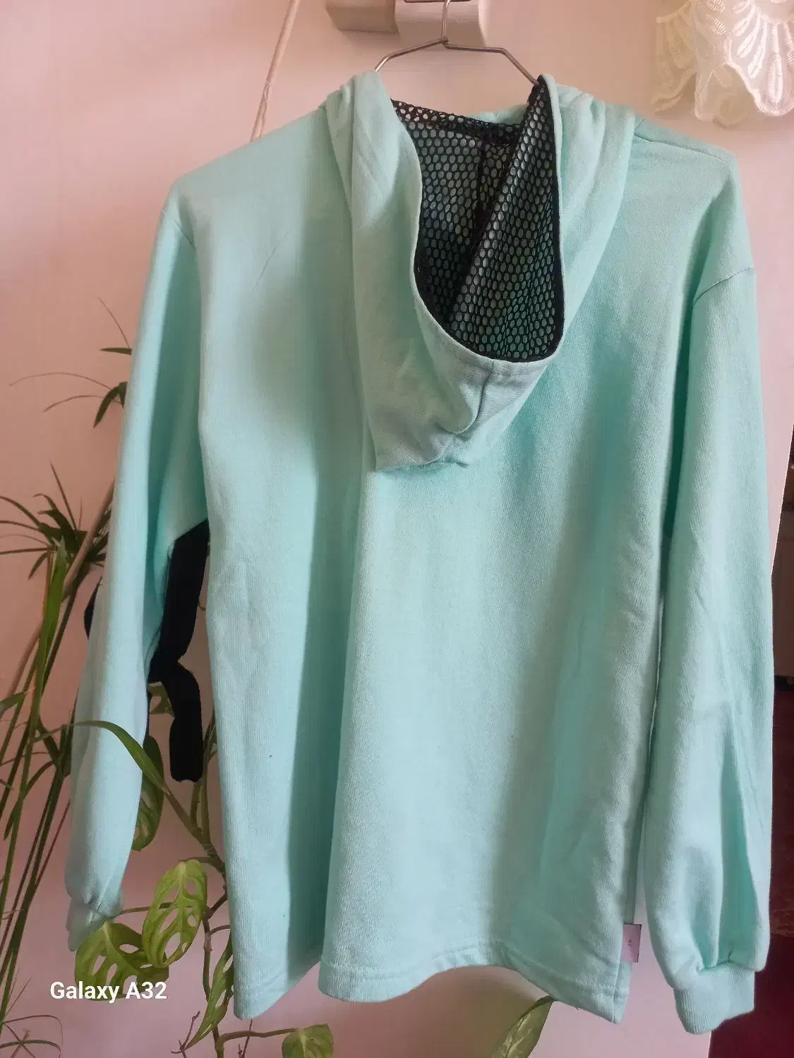 کاپشن در حد نو|لباس|اسفراین, |دیوار