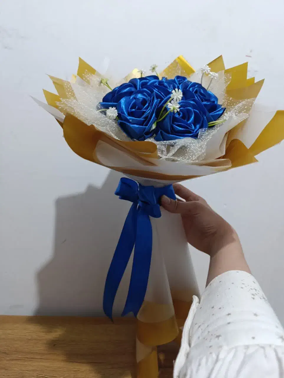 باکس ودسته گل آماده تحویل اقتصادی|گل مصنوعی|شیراز, محراب|دیوار