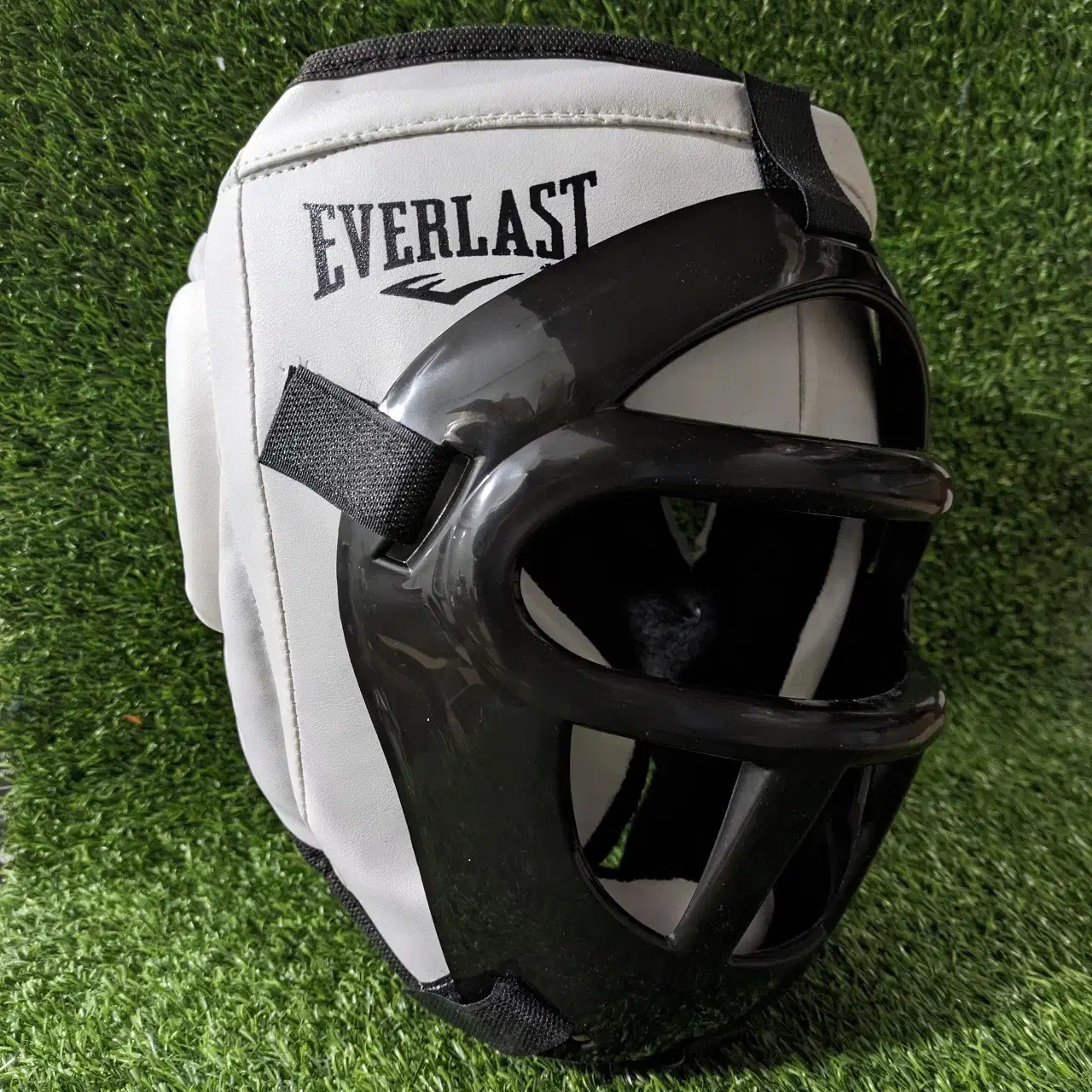 کلاه رزمی بوکس|تجهیزات ورزشی|اندیشه, اندیشه فاز ۵|دیوار