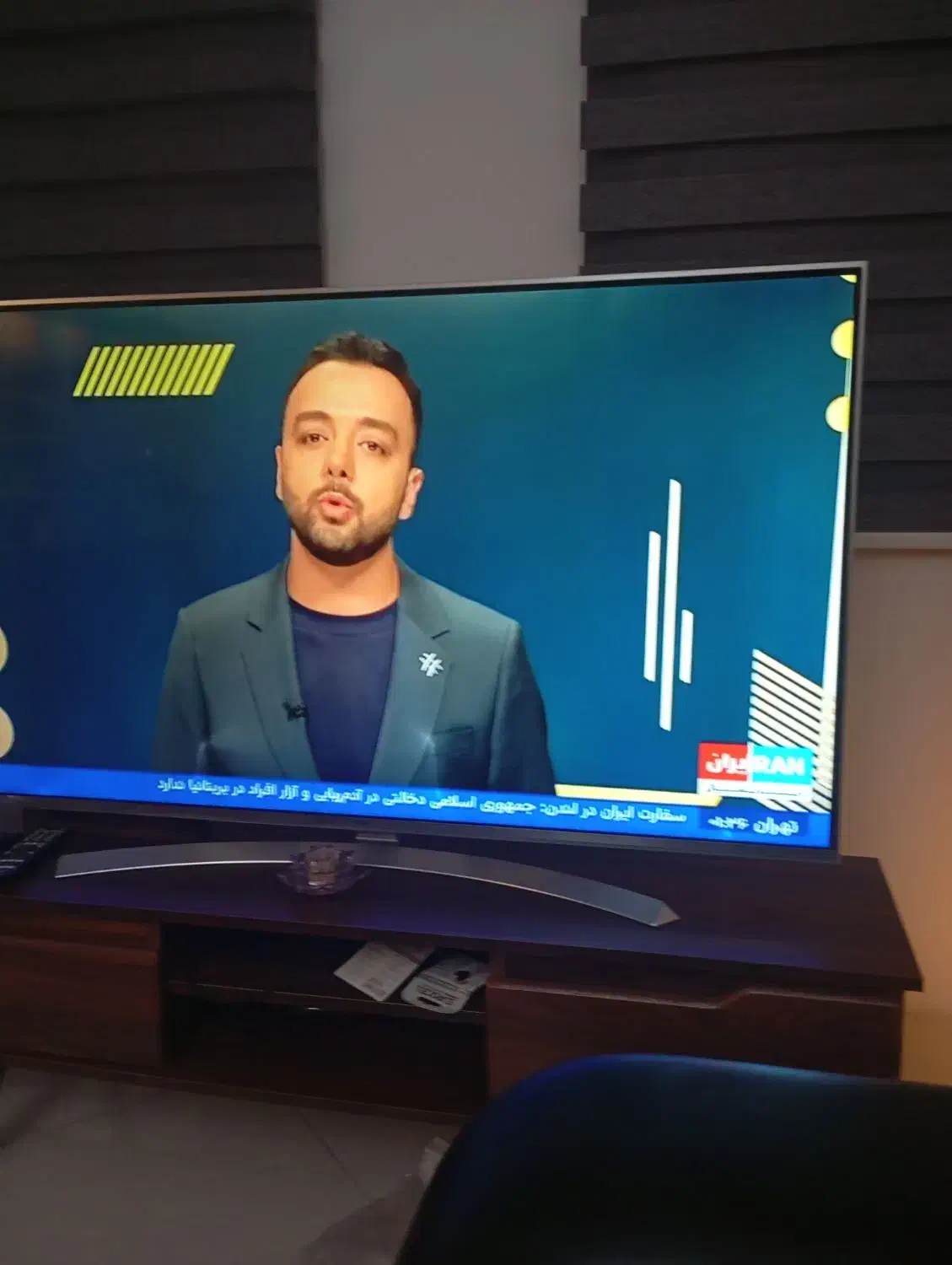 تلوزیون الجی 55 اینچ|تلویزیون و پروژکتور|بندر انزلی, زنبق|دیوار