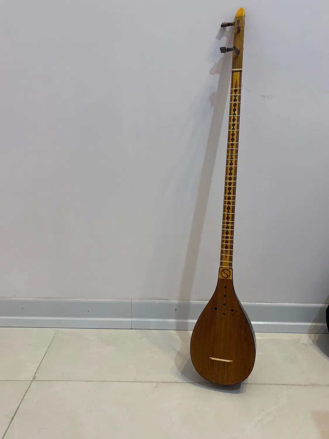 سه تار|سازهای سنتی|کرمان, |دیوار