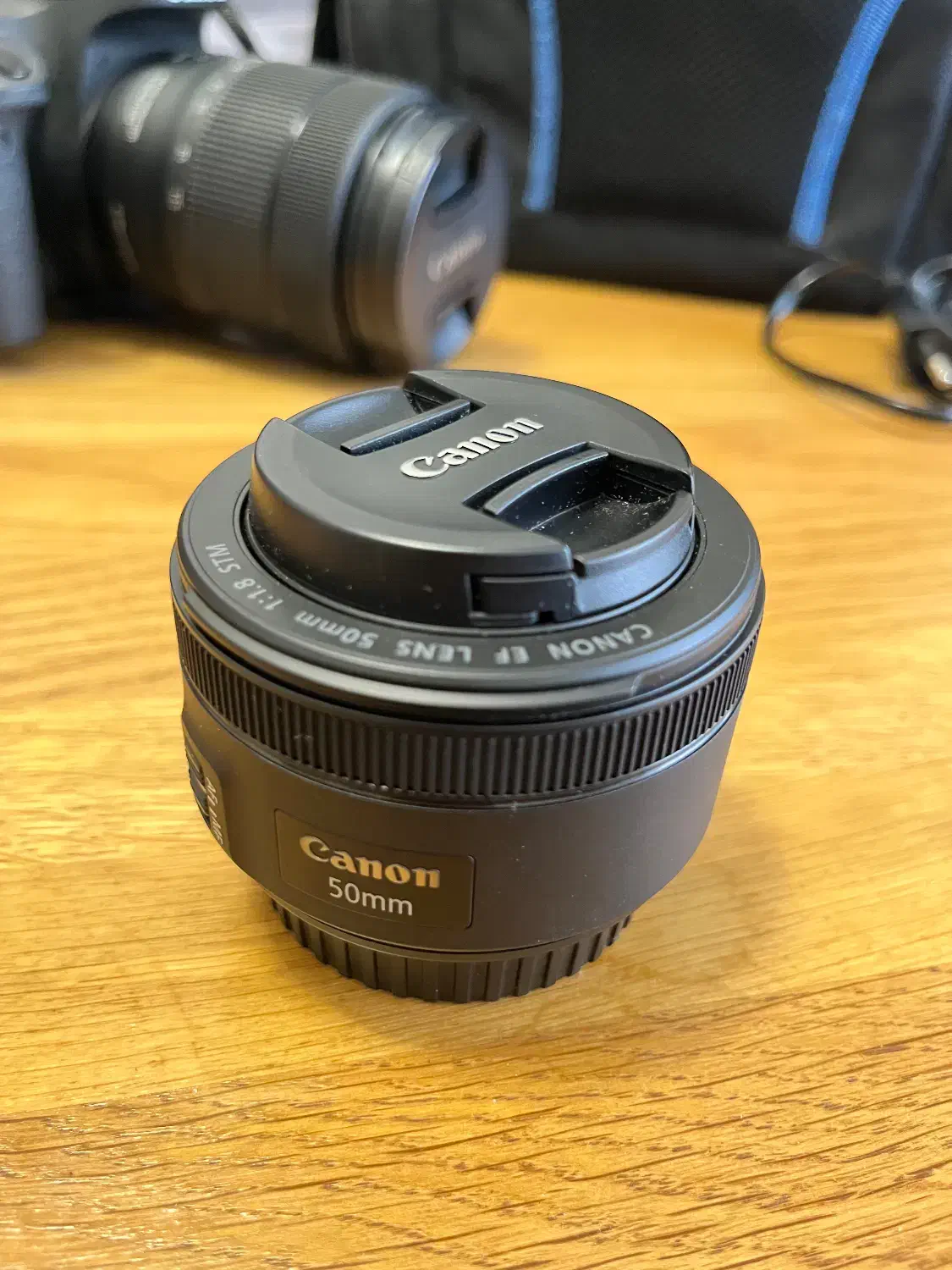 دوربین Canon 77d با لنز 18-135 +جعبه +فاکتور سوییس|دوربین عکاسی و فیلم‌برداری|تهران, شهرک غرب|دیوار