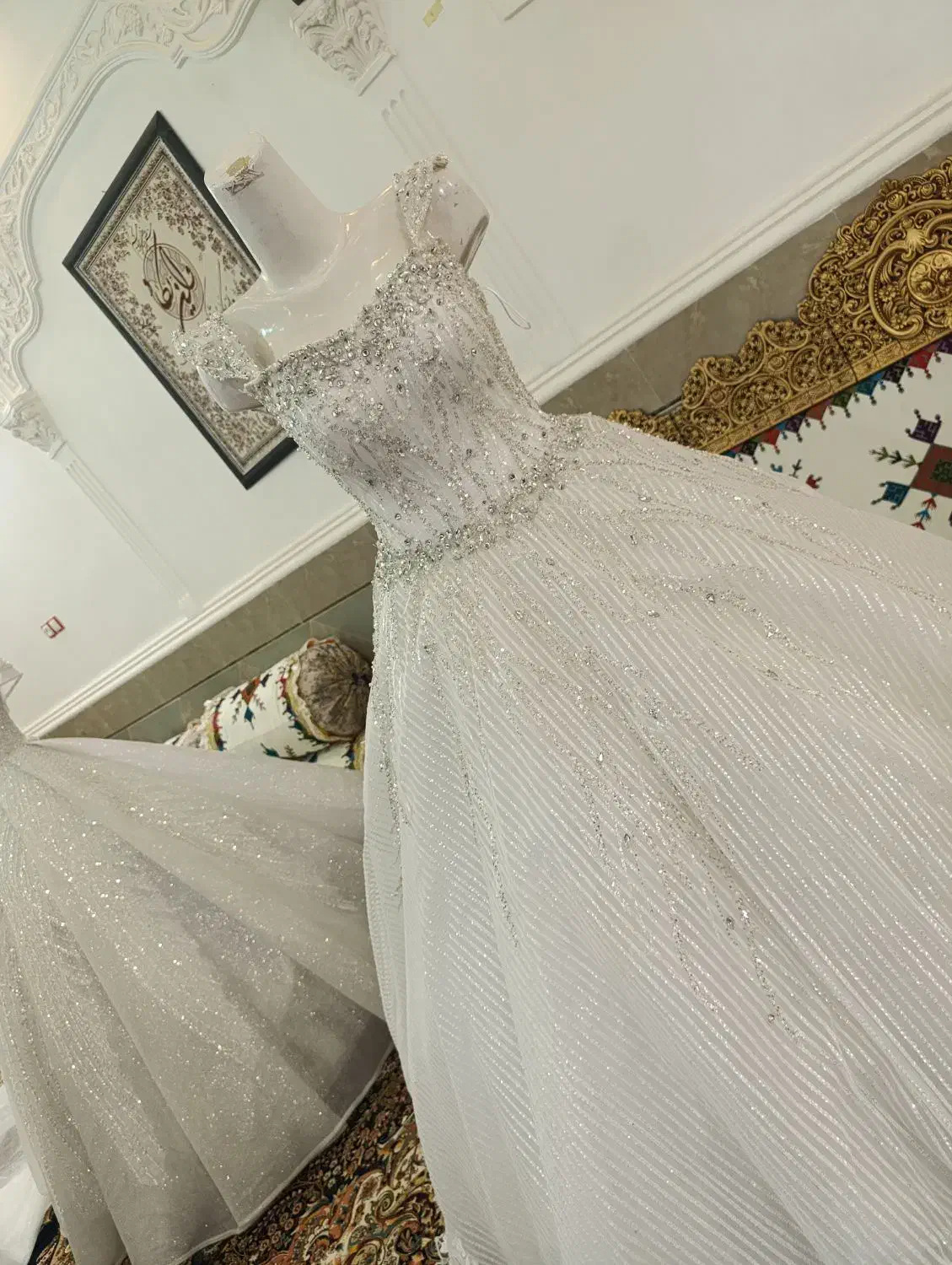 لباس عروس کرایه ای داخل شهر خاش شیک|لباس|خاش, |دیوار