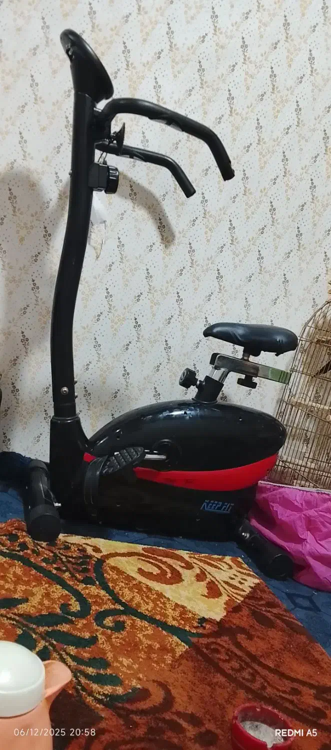 دوچرخه ایستاده خونگی و باشگاهی مقسوس کم کردن وزن|تجهیزات ورزشی|هندمینی, |دیوار