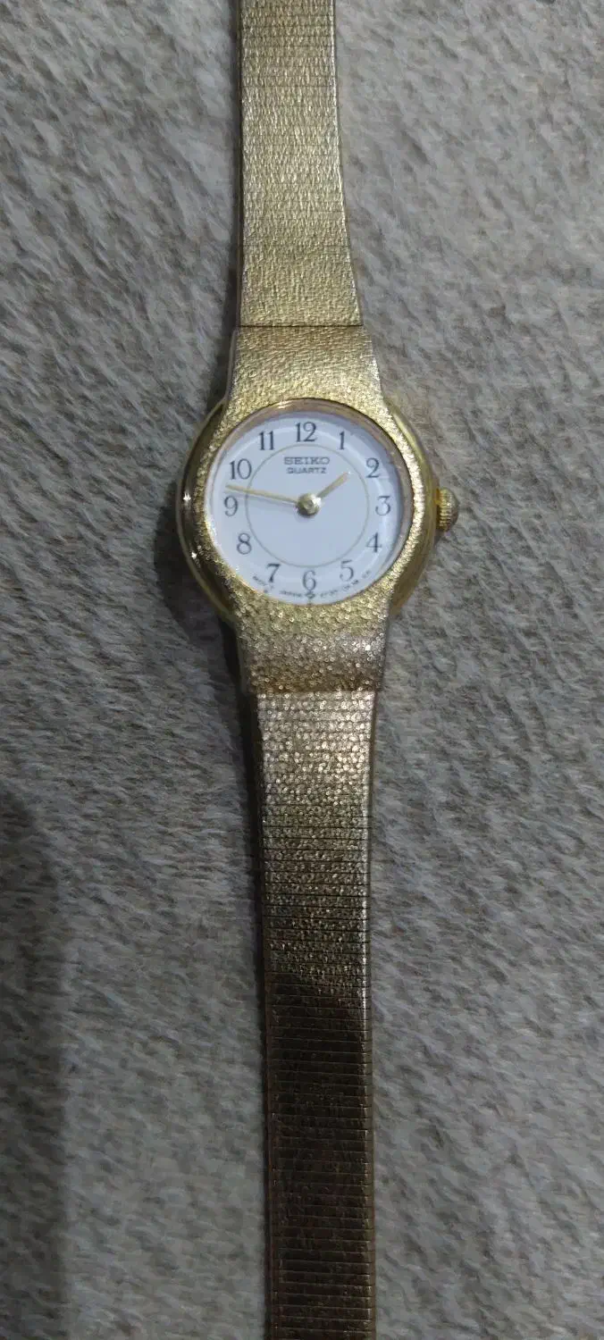 ساعت طلایی سیکو کوارتز اصل ژاپن|ساعت|رشت, بازار|دیوار