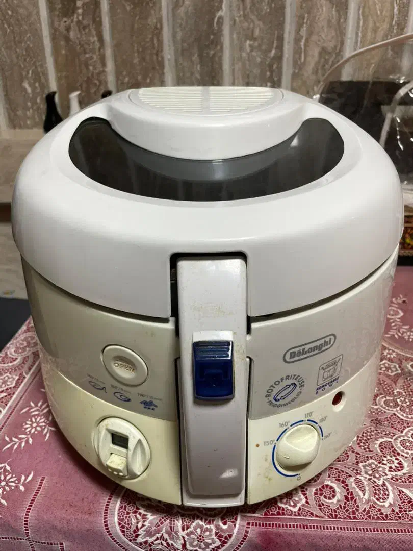 سرخ کن Delonghi|اجاق گاز و لوازم برقی پخت‌وپز|شیراز, وصال|دیوار