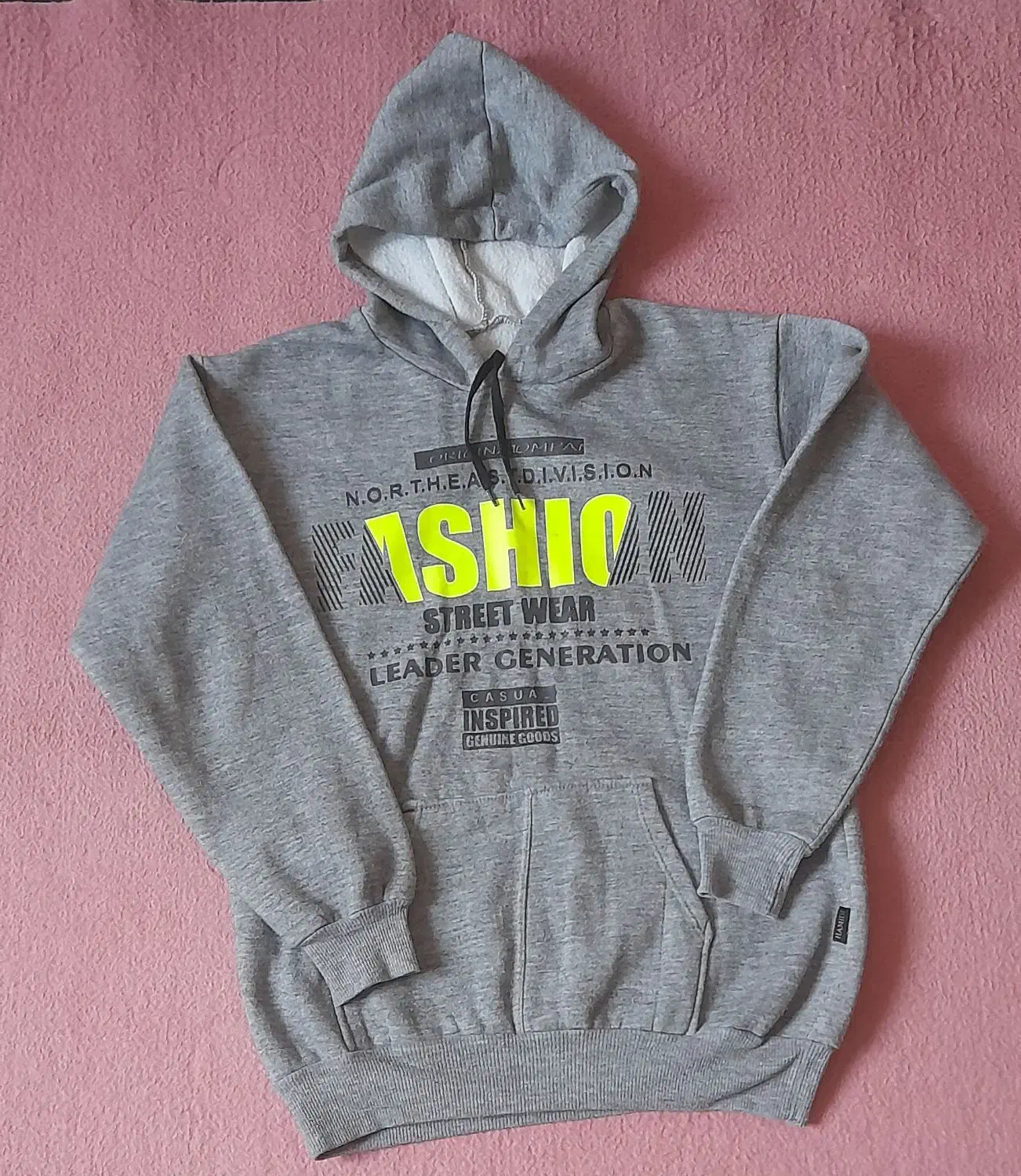 لباس پسرانه|لباس|صفادشت, |دیوار