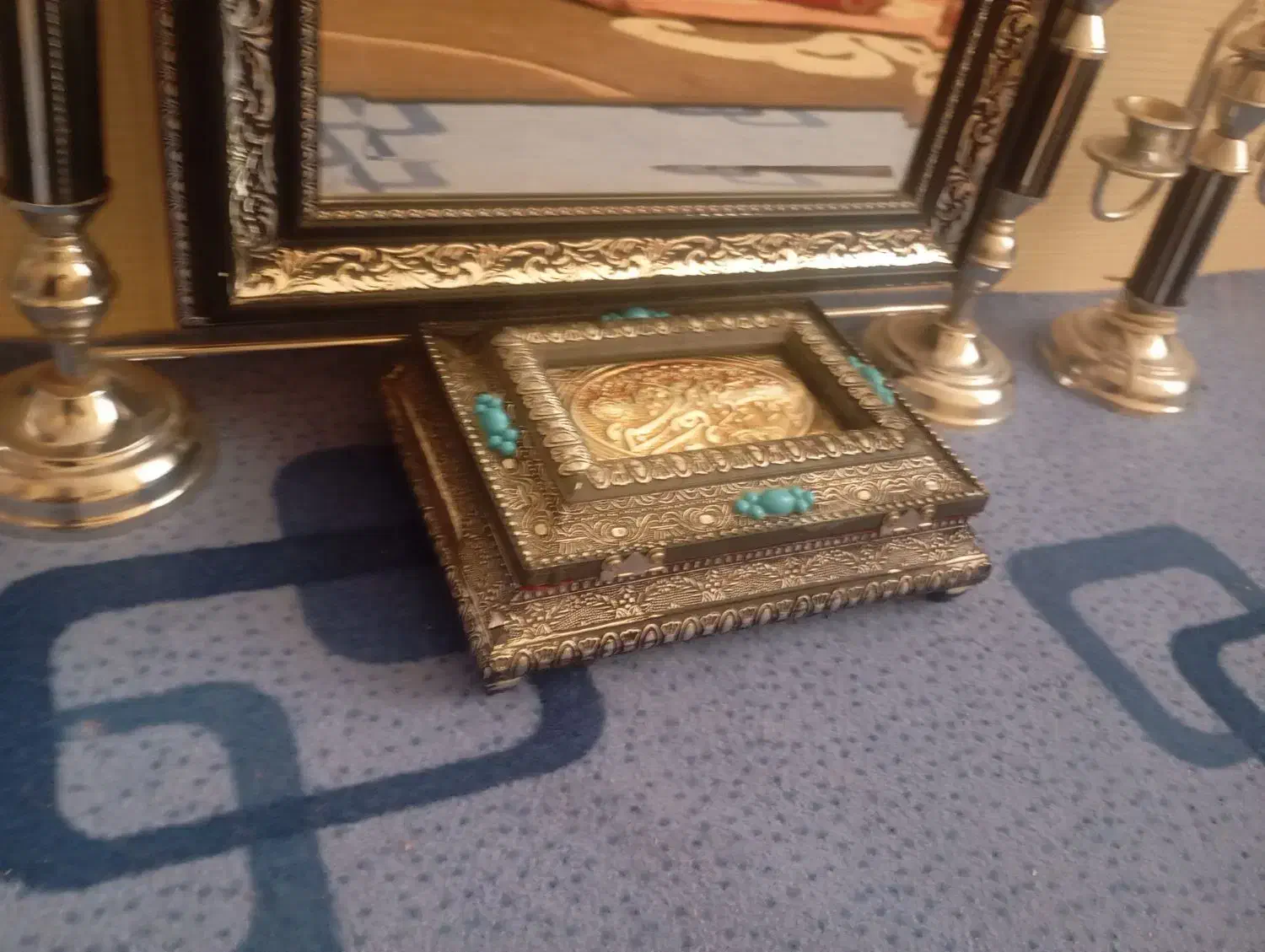 آینه شمدان|آینه|شیراز, کفترک|دیوار