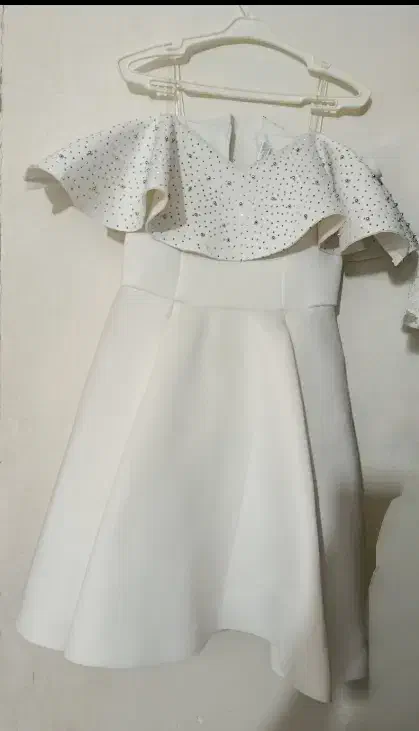 لباس مجلسی|لباس|گلستان (تهران), |دیوار