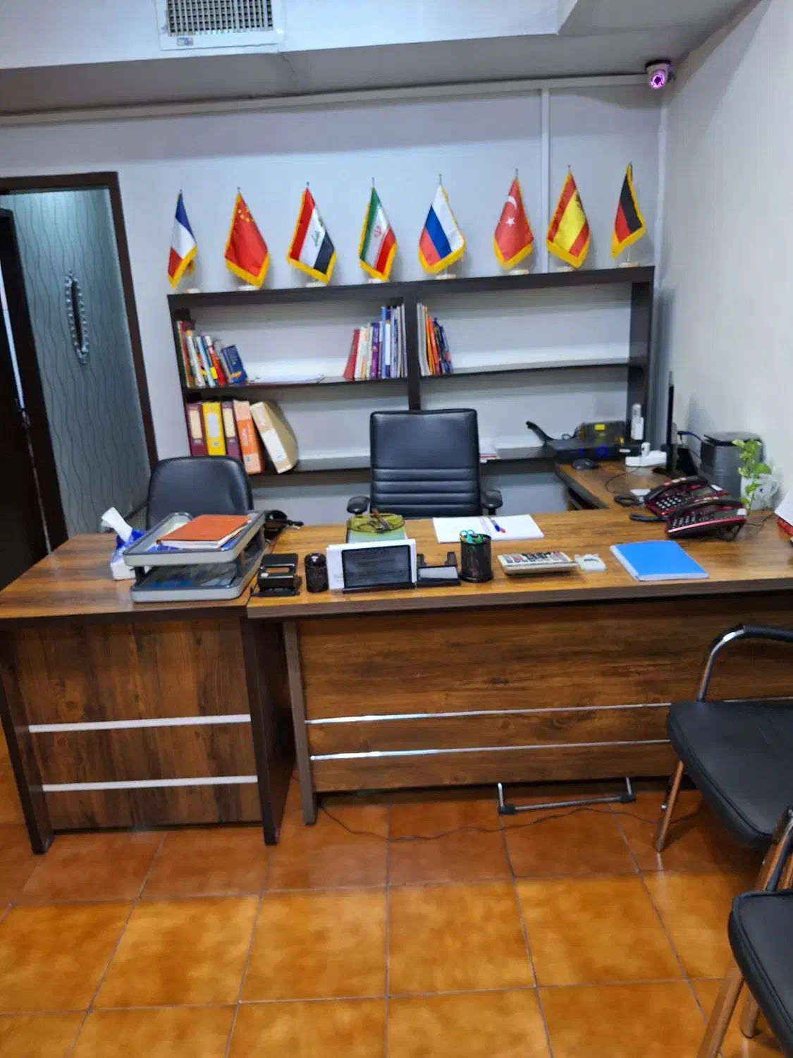 مدرس جهت تدریس خصوصی زبان هلندی|استخدام آموزشی|تهران, جهاد|دیوار