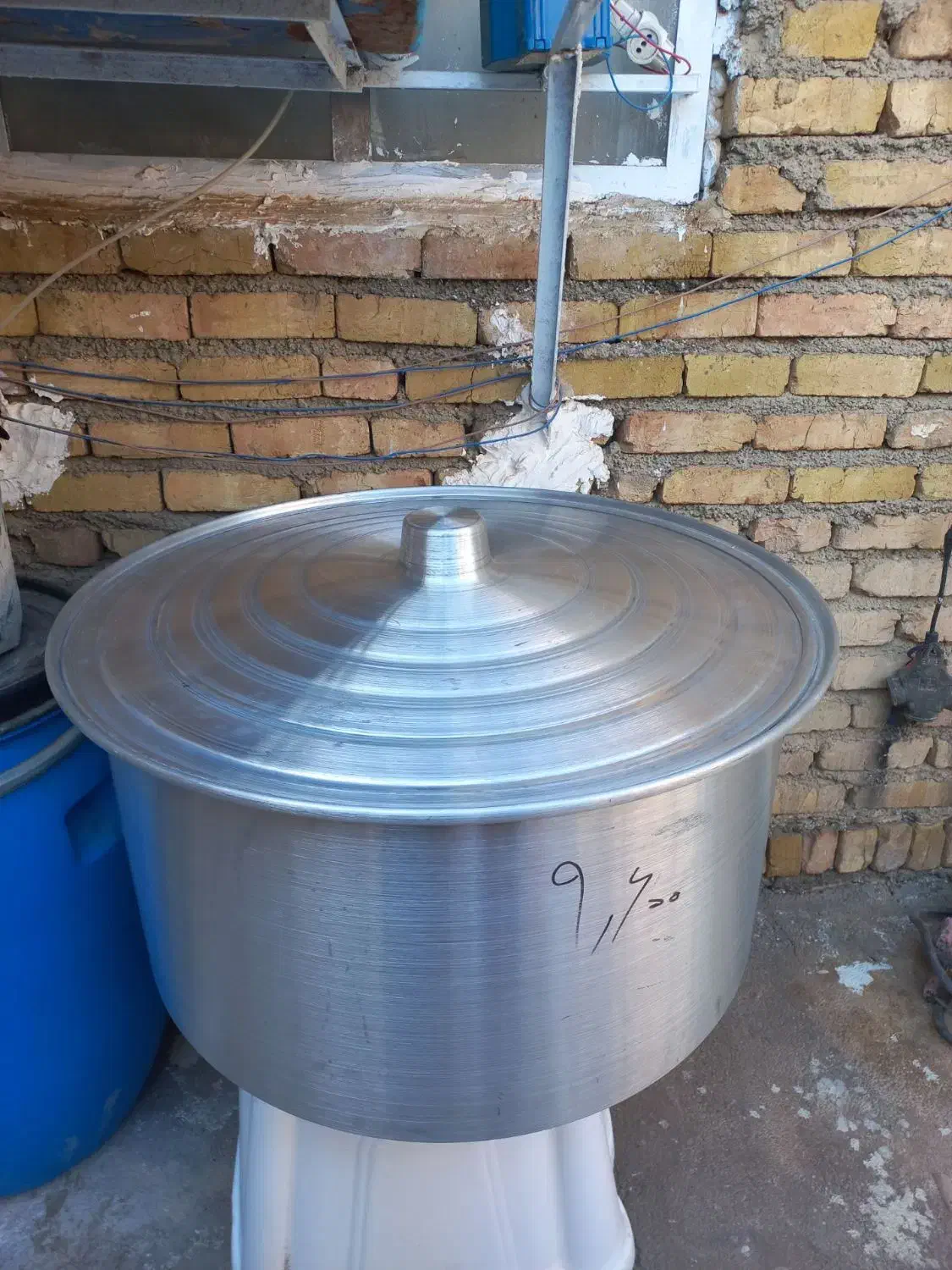 دیگ بزرگ|ظروف پخت‌وپز|نظرآباد, رسالت|دیوار