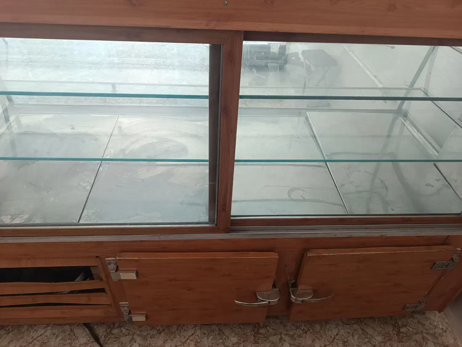 یخچال ویترینی شیرینی|فروشگاه و مغازه|سرپل ذهاب, |دیوار