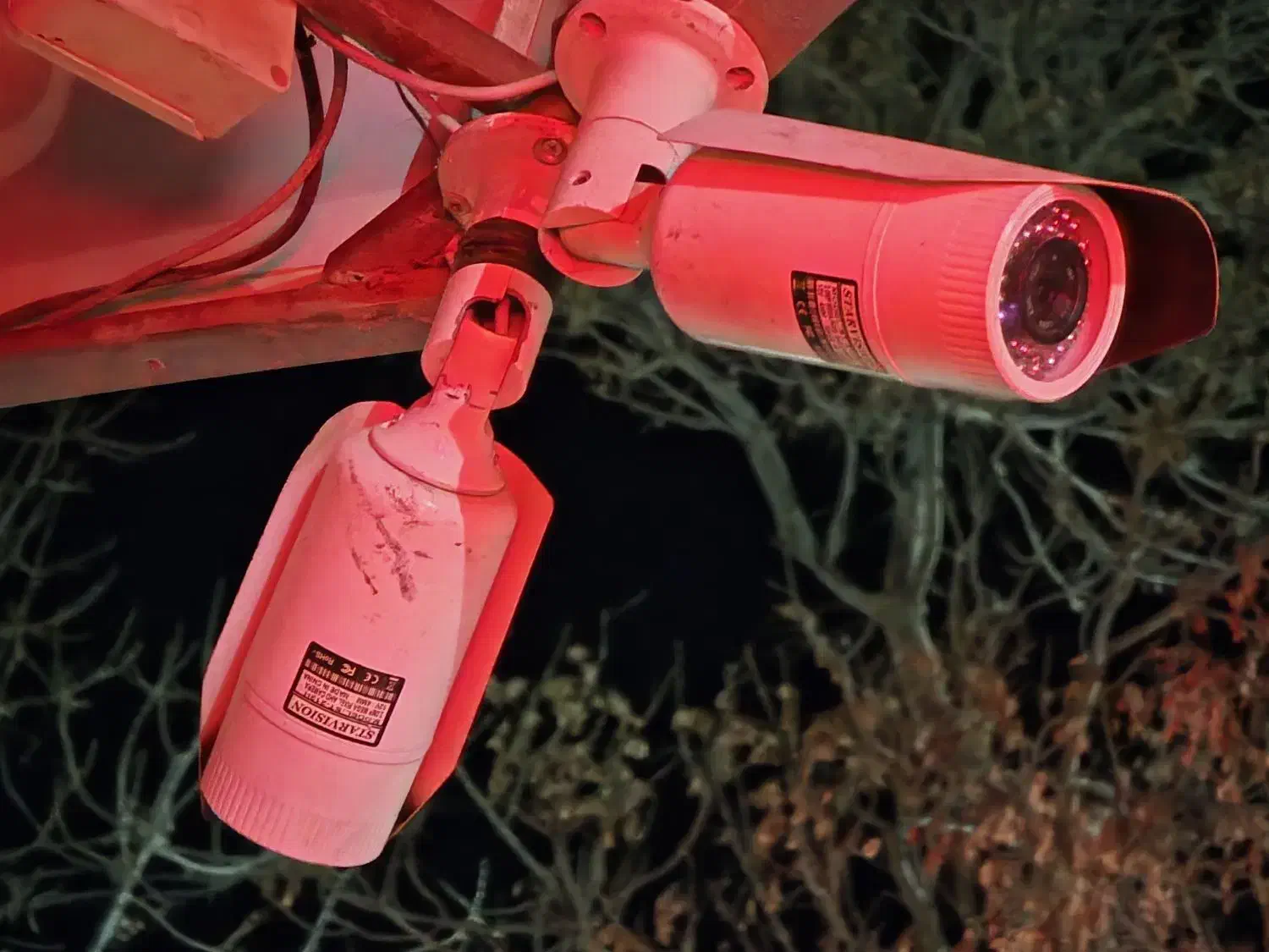 ۷ عدد دوربین دی وی ار ۸ کانال مانیتور ضبط صدا|دوربین مداربسته|آشخانه, |دیوار