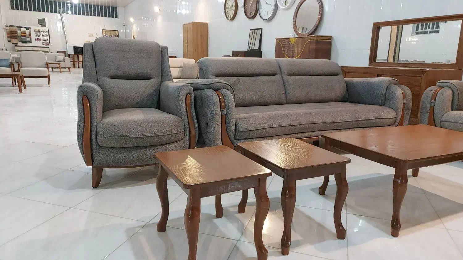 رنگکار چوب وروکوب زن مبل|استخدام صنعتی، فنی، مهندسی|اشکذر, |دیوار