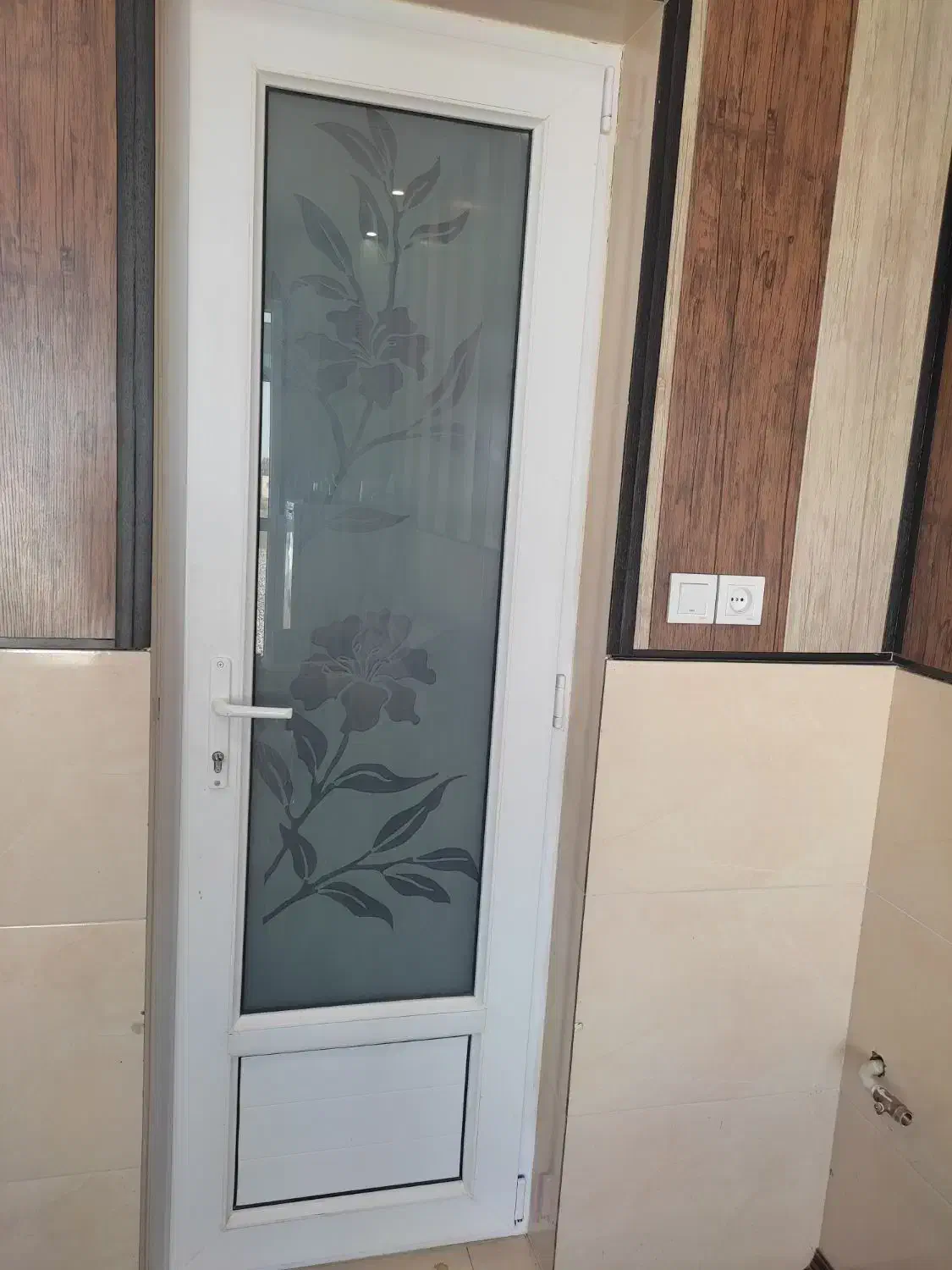 استاد کار درب و پنجره upvc دوجداره|استخدام صنعتی، فنی، مهندسی|سیمین شهر, |دیوار