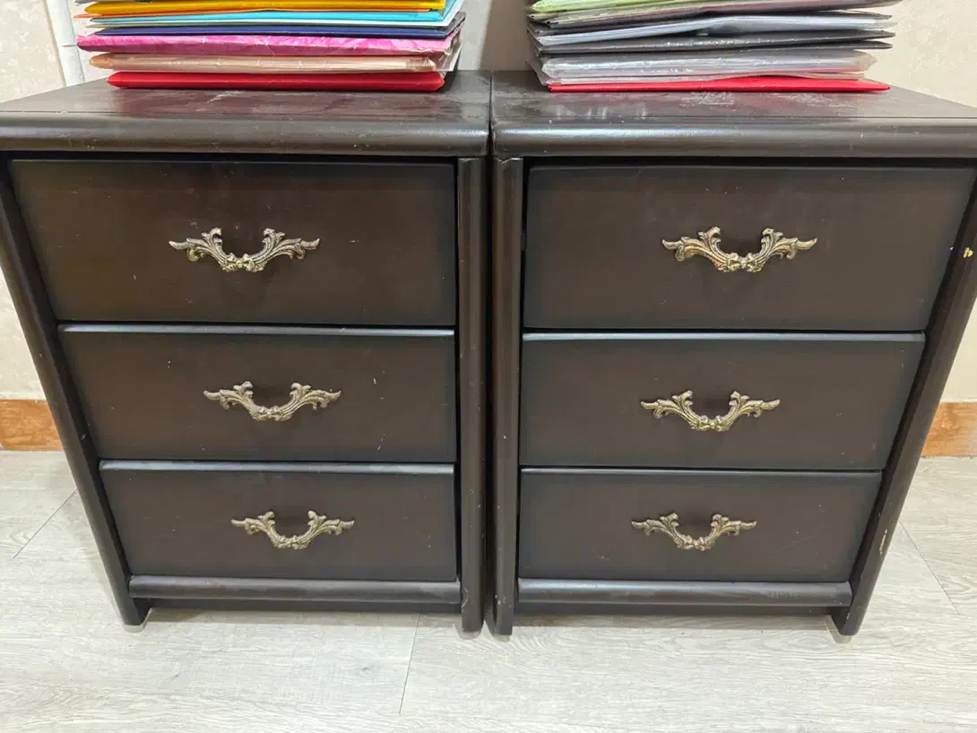 دو عدد کنسول کشویی|بوفه، ویترین، کنسول|رشت, دیلمان|دیوار