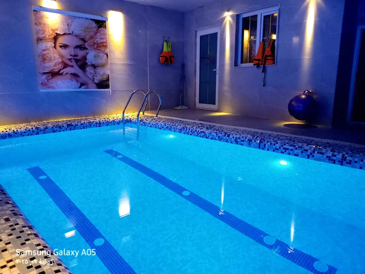 ویلا استخردار دوخوابه فول (مالک م)|اجارهٔ کوتاه‌مدت ویلا و باغ|بندر انزلی, طالب آباد|دیوار