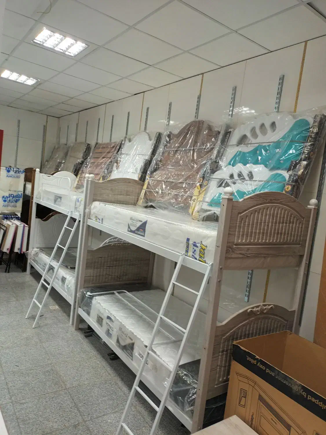 تخت دو طبقه وکیوم حفاظ نردبان فلزی شرکتی|تخت و سرویس خواب|الوند, |دیوار