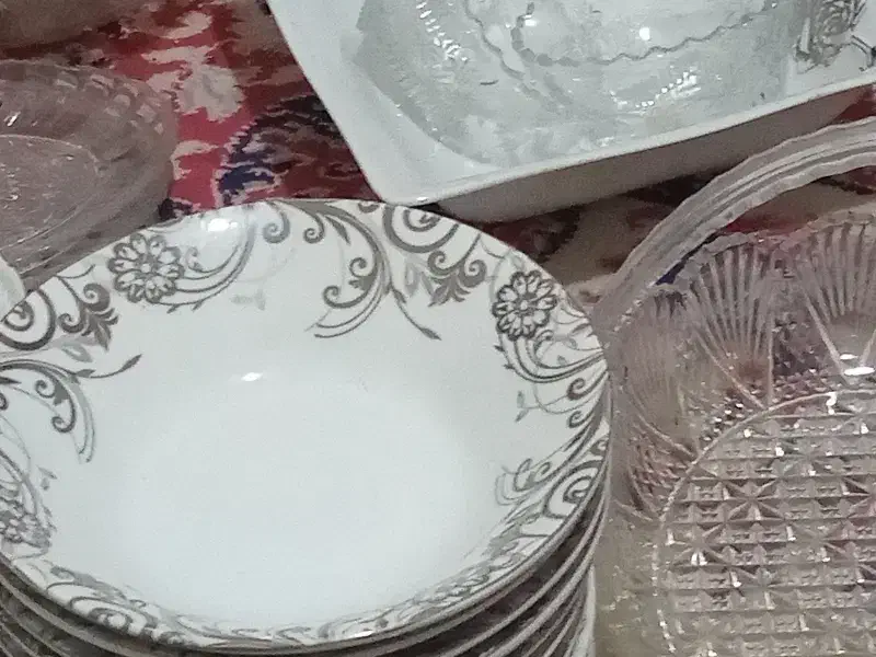 چینیظرفهایپرکیدستنخورده|ظروف سرو و پذیرایی|فومن, |دیوار