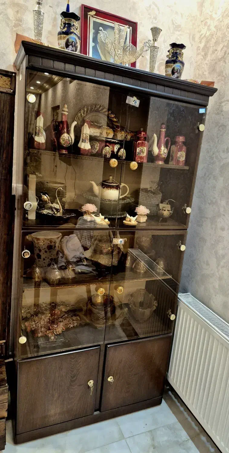 ویترین شیشه ای|بوفه، ویترین، کنسول|کاشان, زیدی|دیوار