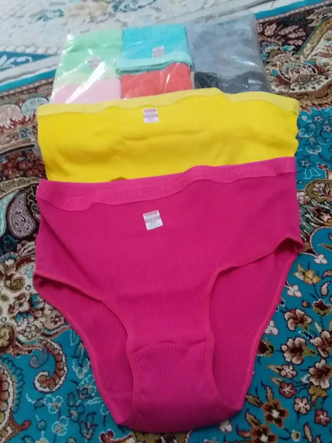 لباس زیر همه رنگ همه سایز|لباس|هشتگرد, فاز ۲ مهستان|دیوار