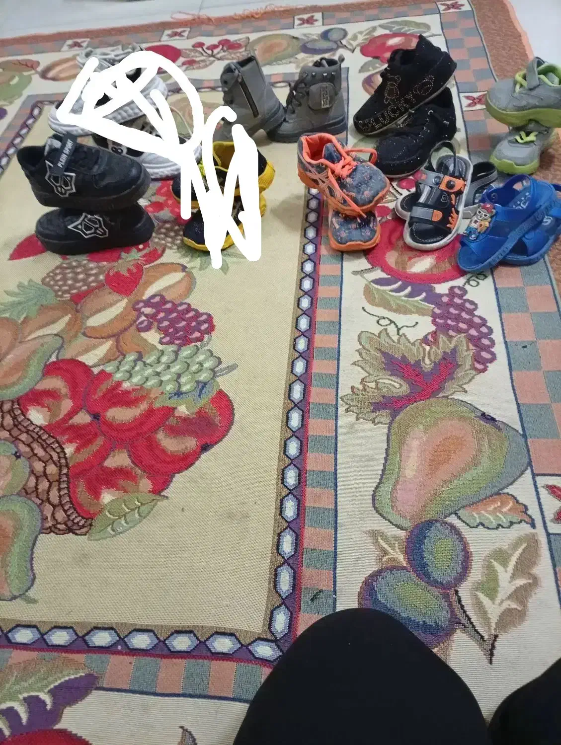 کفش بچگانه|کفش و لباس بچه|نیشابور, فردوسی جنوبی|دیوار