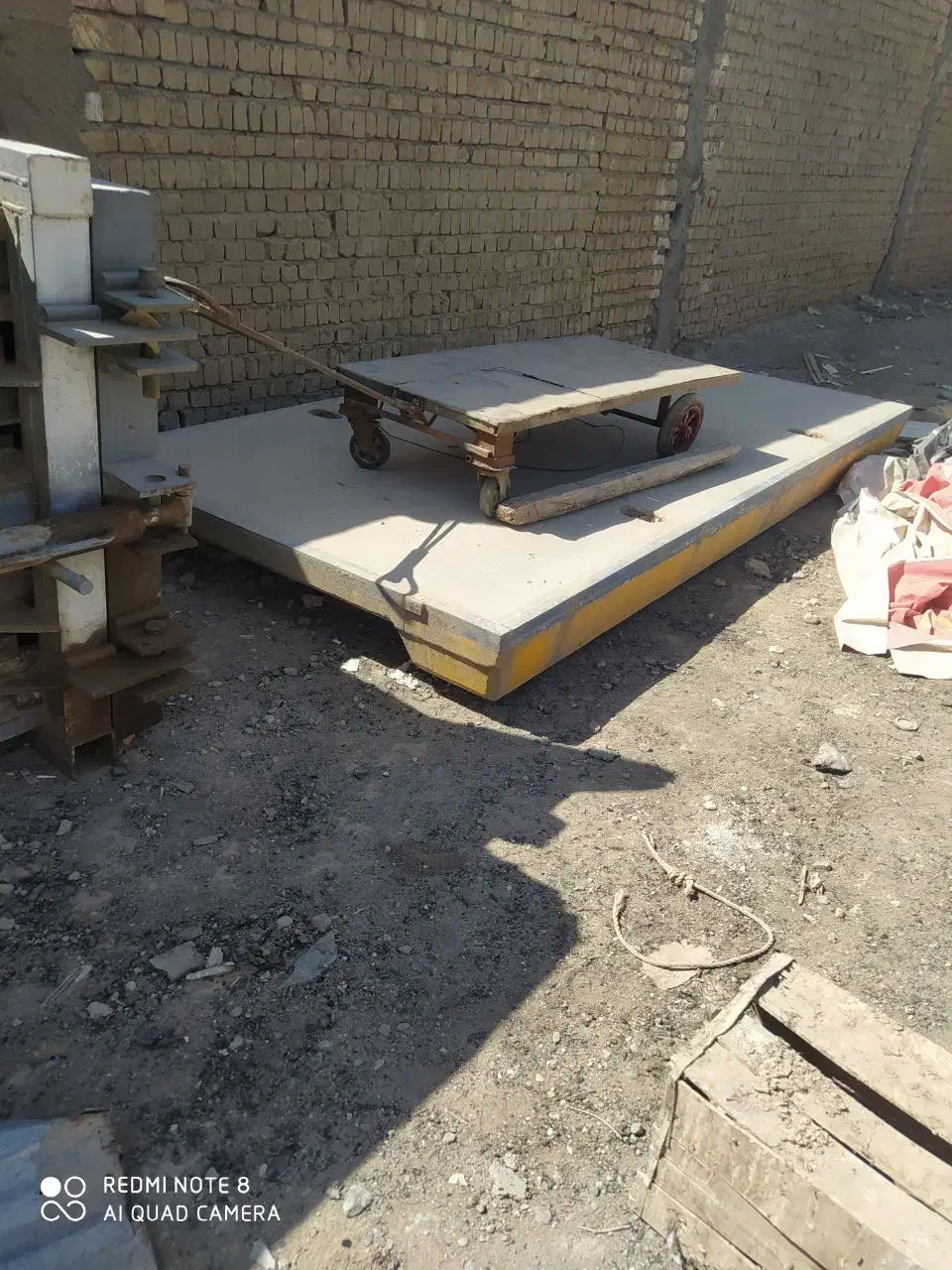 پرس کارتون وپت وباسگول ۵تنی وهمراه وینچ بالابر|ماشینآلات صنعتی|قم, جاده معدن|دیوار