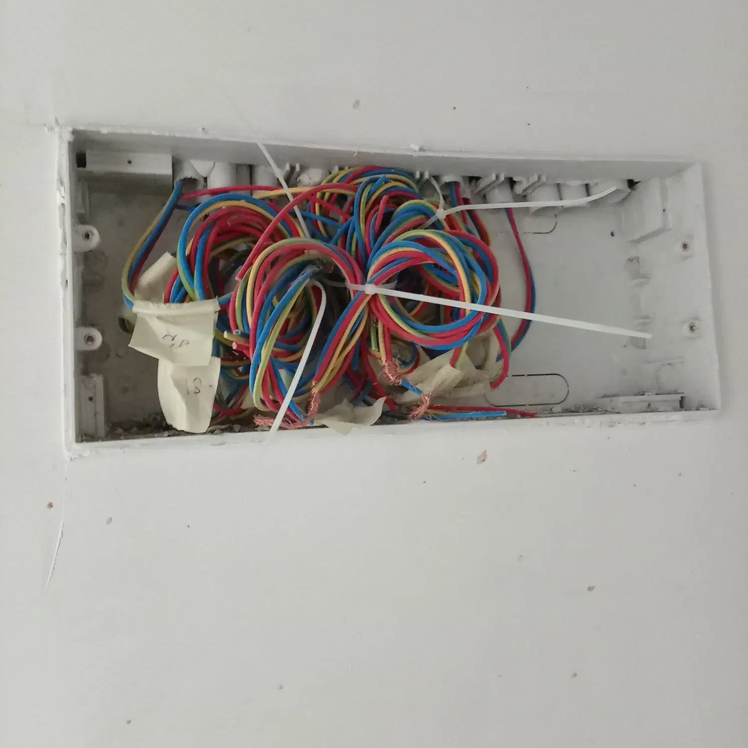 برق ساختمان|خدمات پیشه و مهارت|ایرانشهر, |دیوار