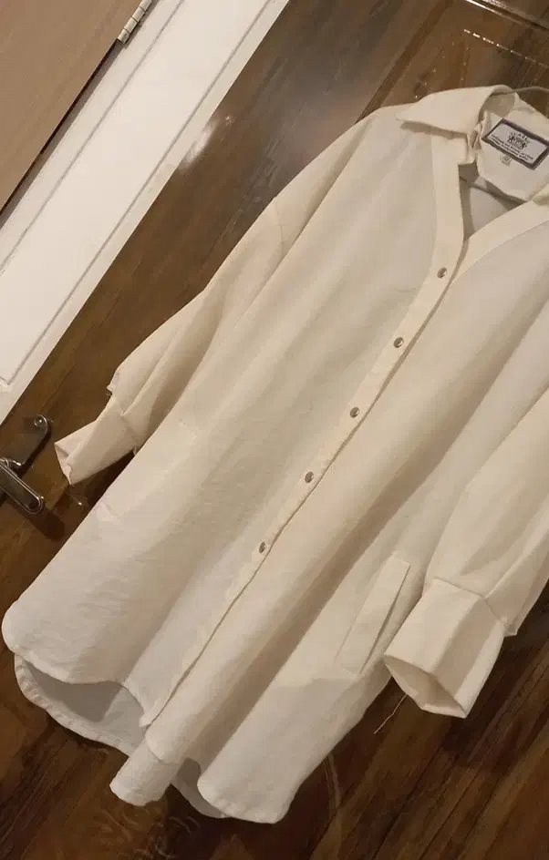 لباس|لباس|حمیدیا, |دیوار