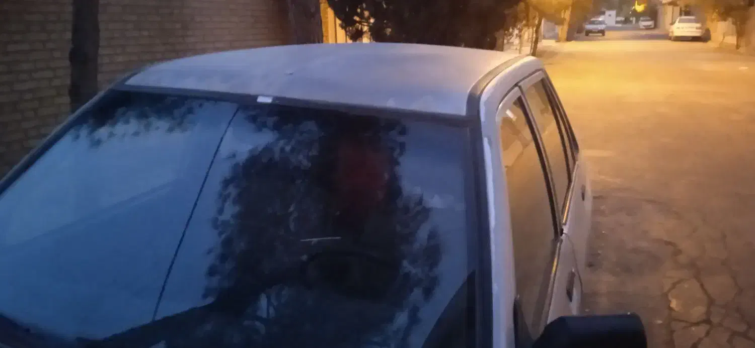 پراید مدل ۸۸ نقره ای متالیک.|خودرو سواری و وانت|نجف‌آباد, پادگان|دیوار