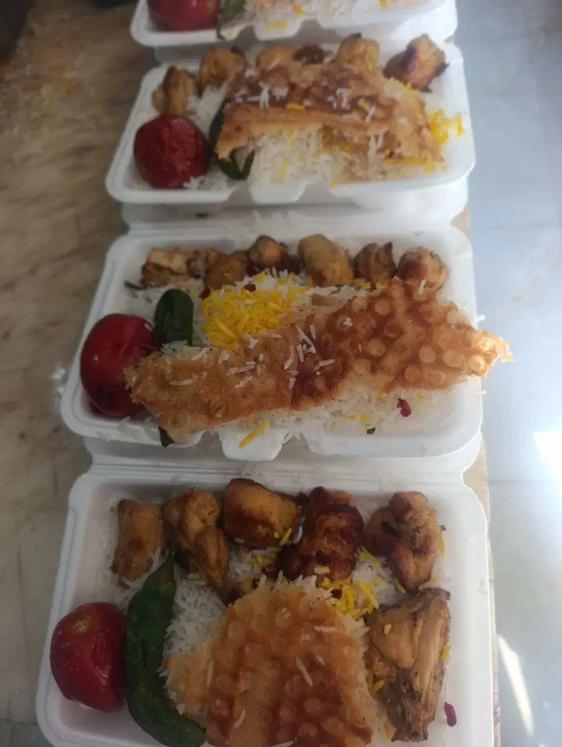 آشپزخانه و سفارشات مجالس و شرکت ها|خدمات پذیرایی، مراسم|بمپور, |دیوار