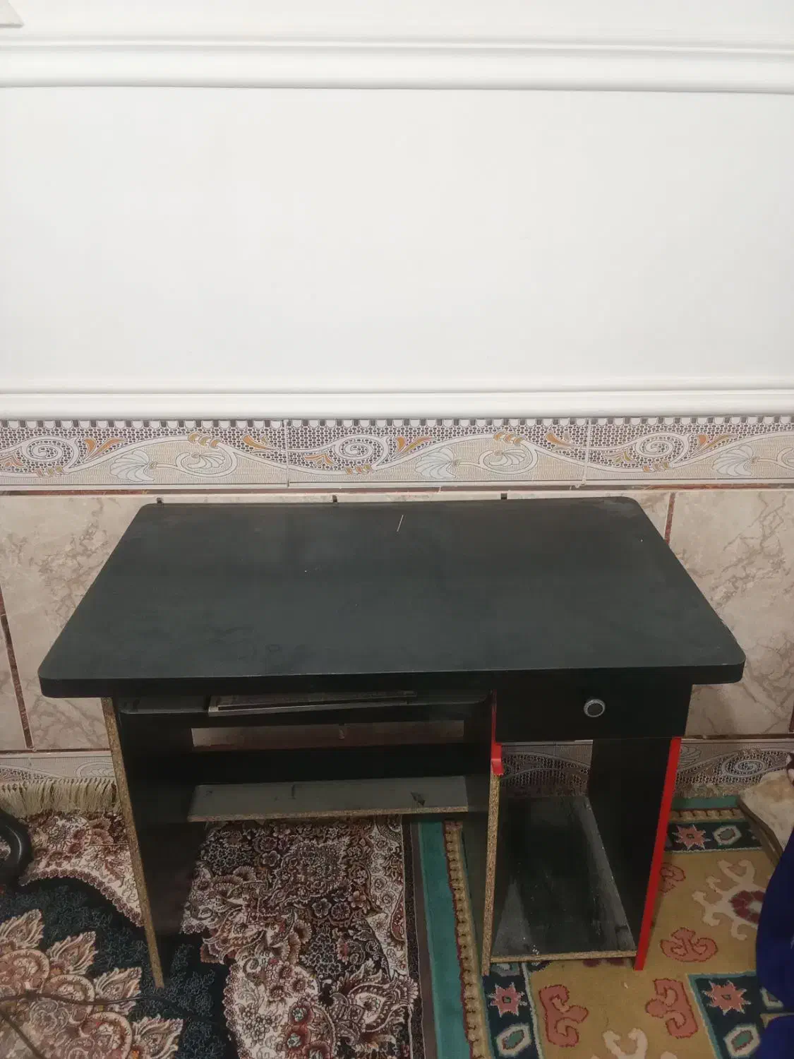 باسلام میز کامپیوتر درحد نو سالمه فروشی|میز تحریر و کامپیوتر|زابل, |دیوار