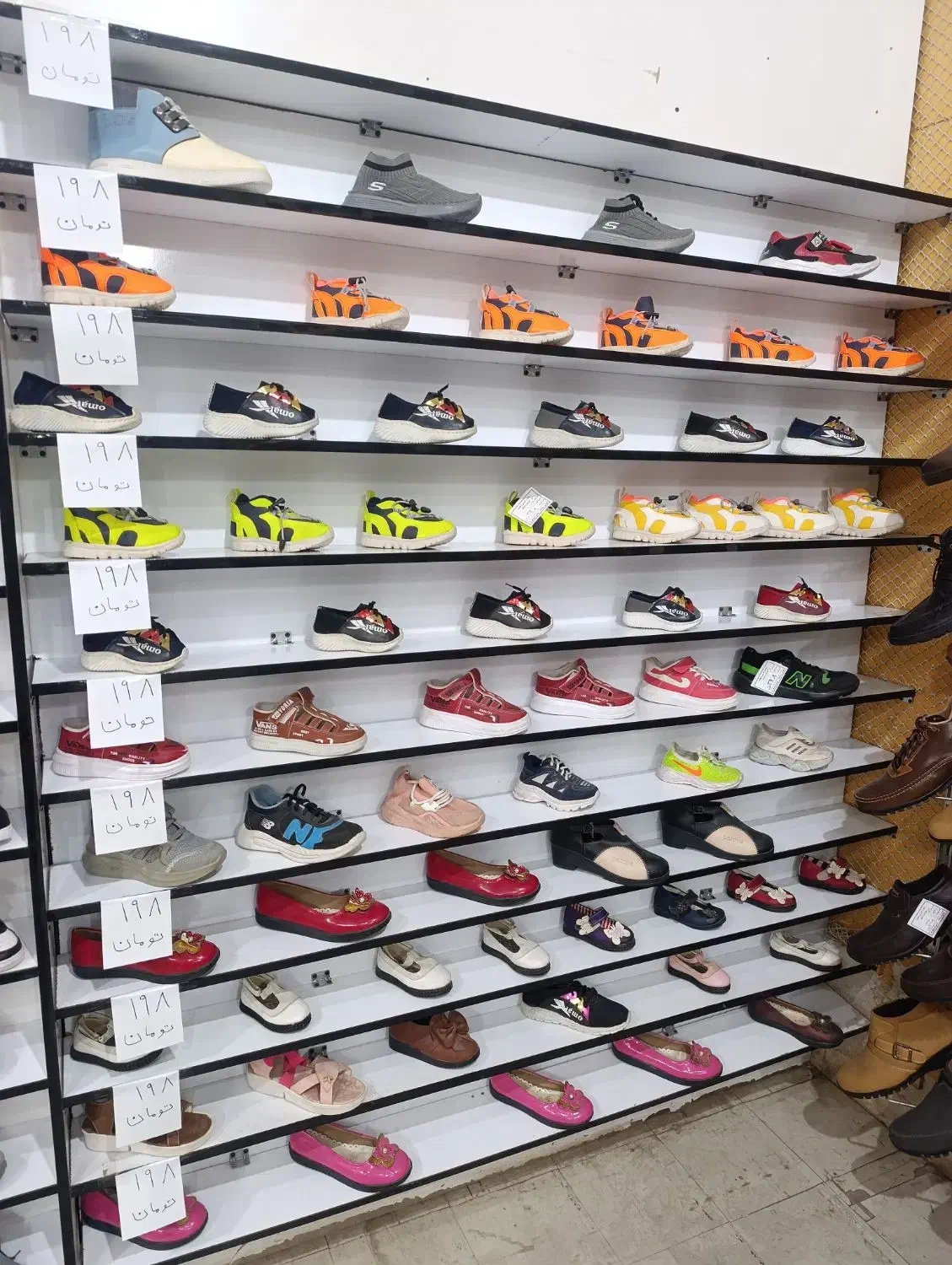 کفش بچگانه ۱۹۸ ت|کیف، کفش، کمربند|رفسنجان, |دیوار