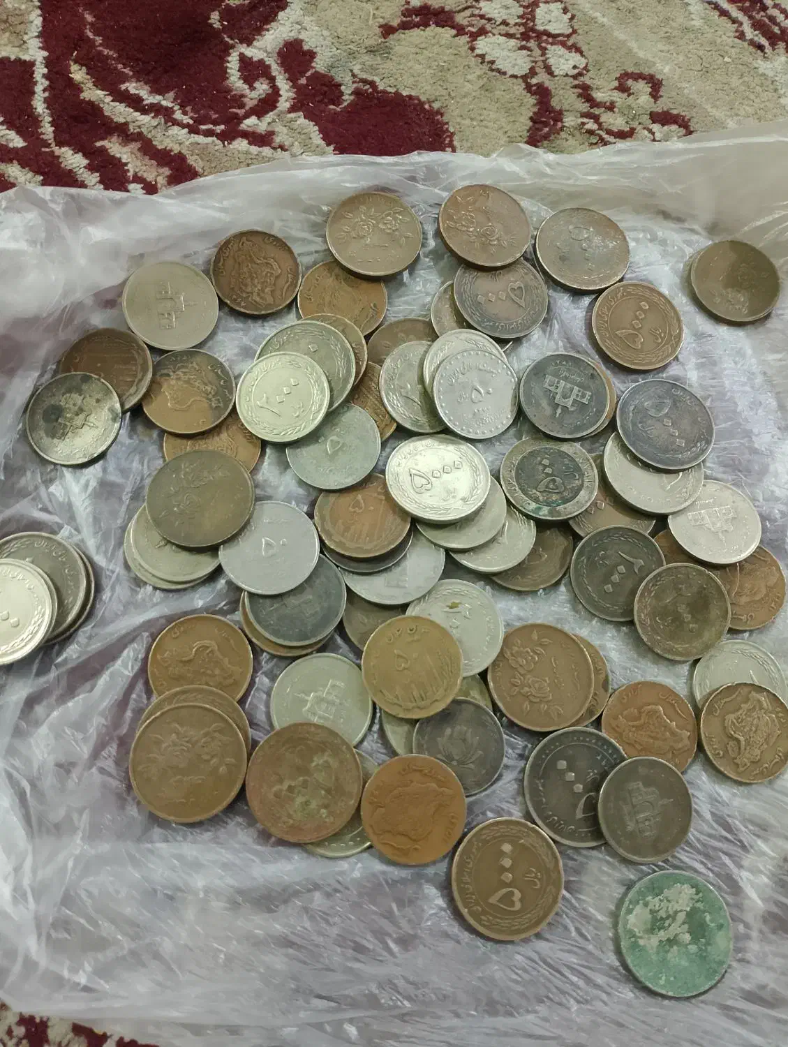 دکمه ای|بدلیجات|کاشمر, |دیوار