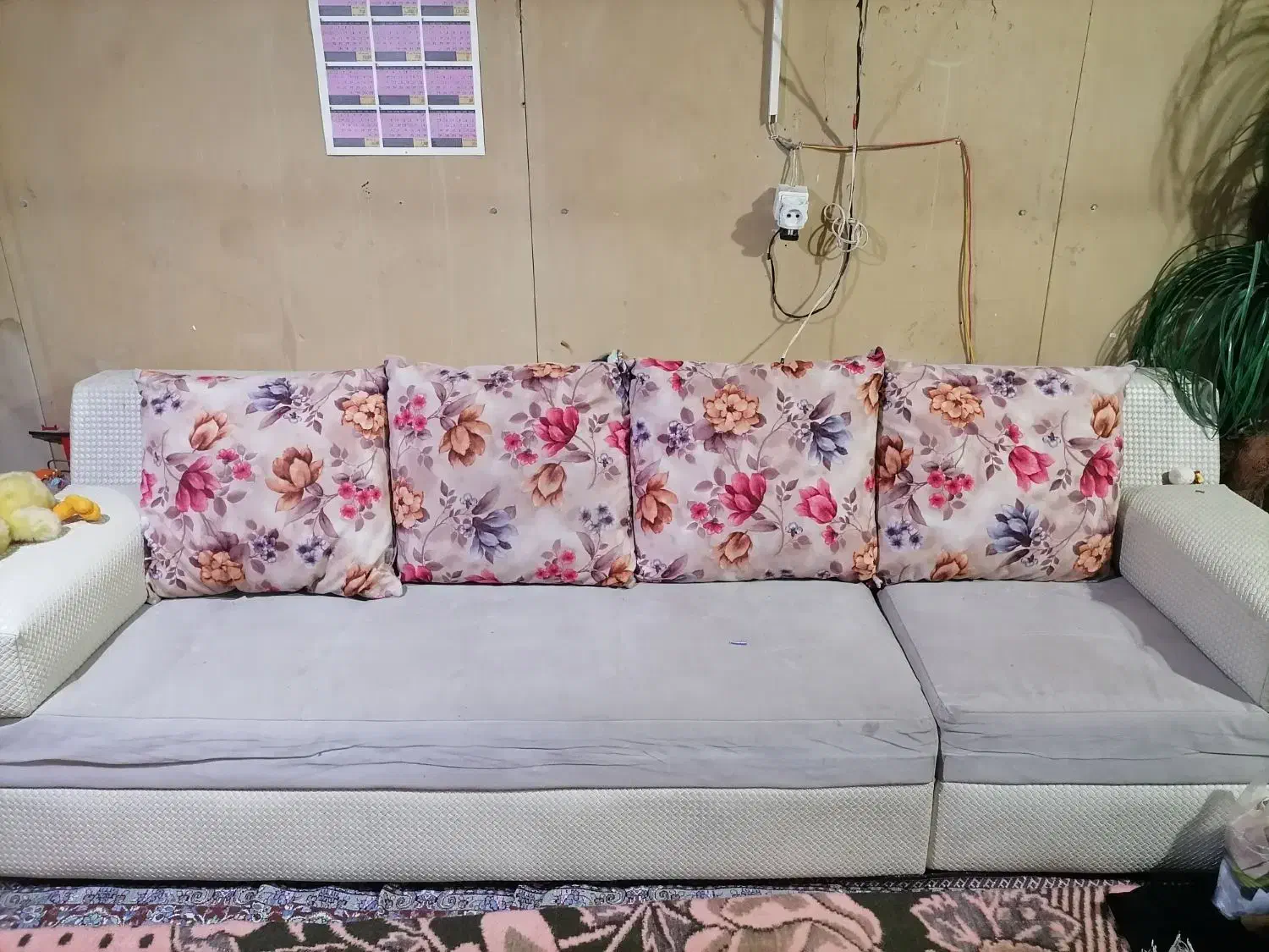 مبل طرح ال 7نفره|مبلمان خانگی و میز عسلی|بم, |دیوار