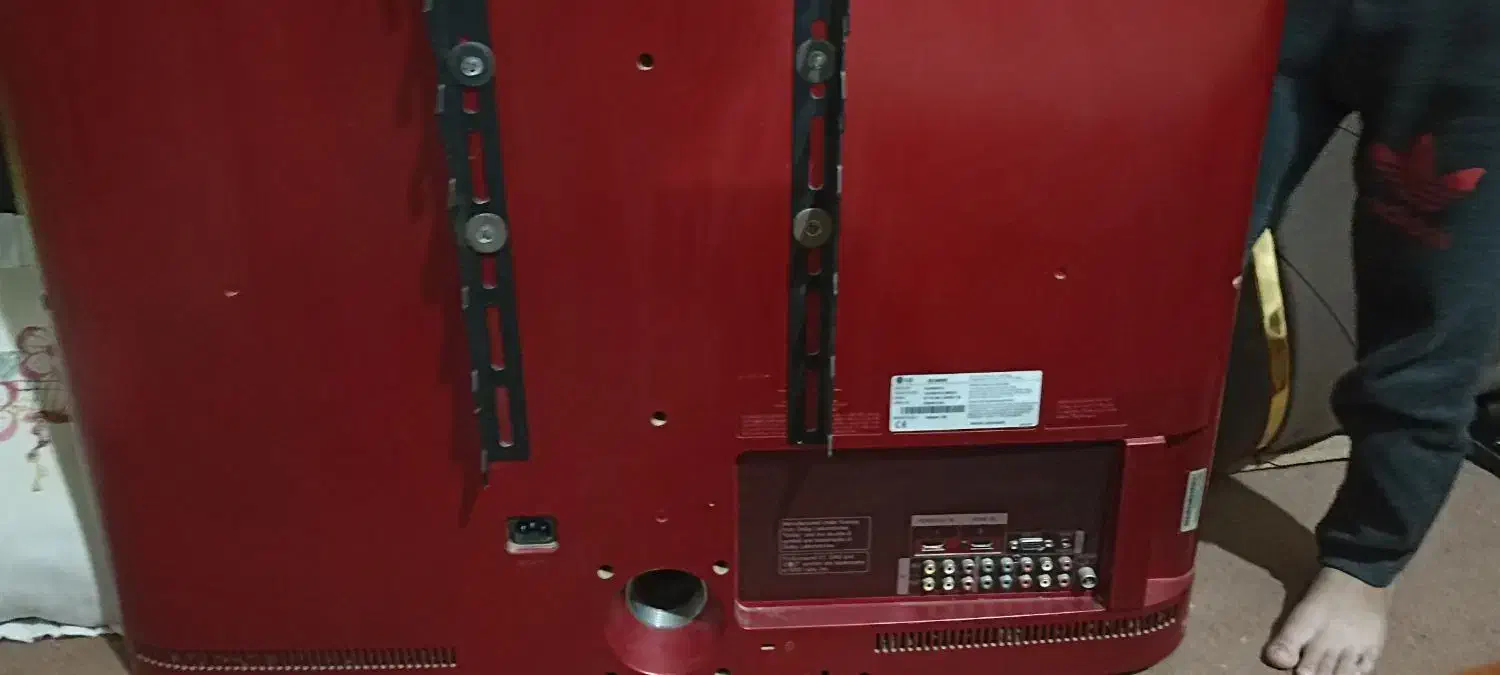 تلویزیون ال سی دی الجی|تلویزیون و پروژکتور|همدان, |دیوار