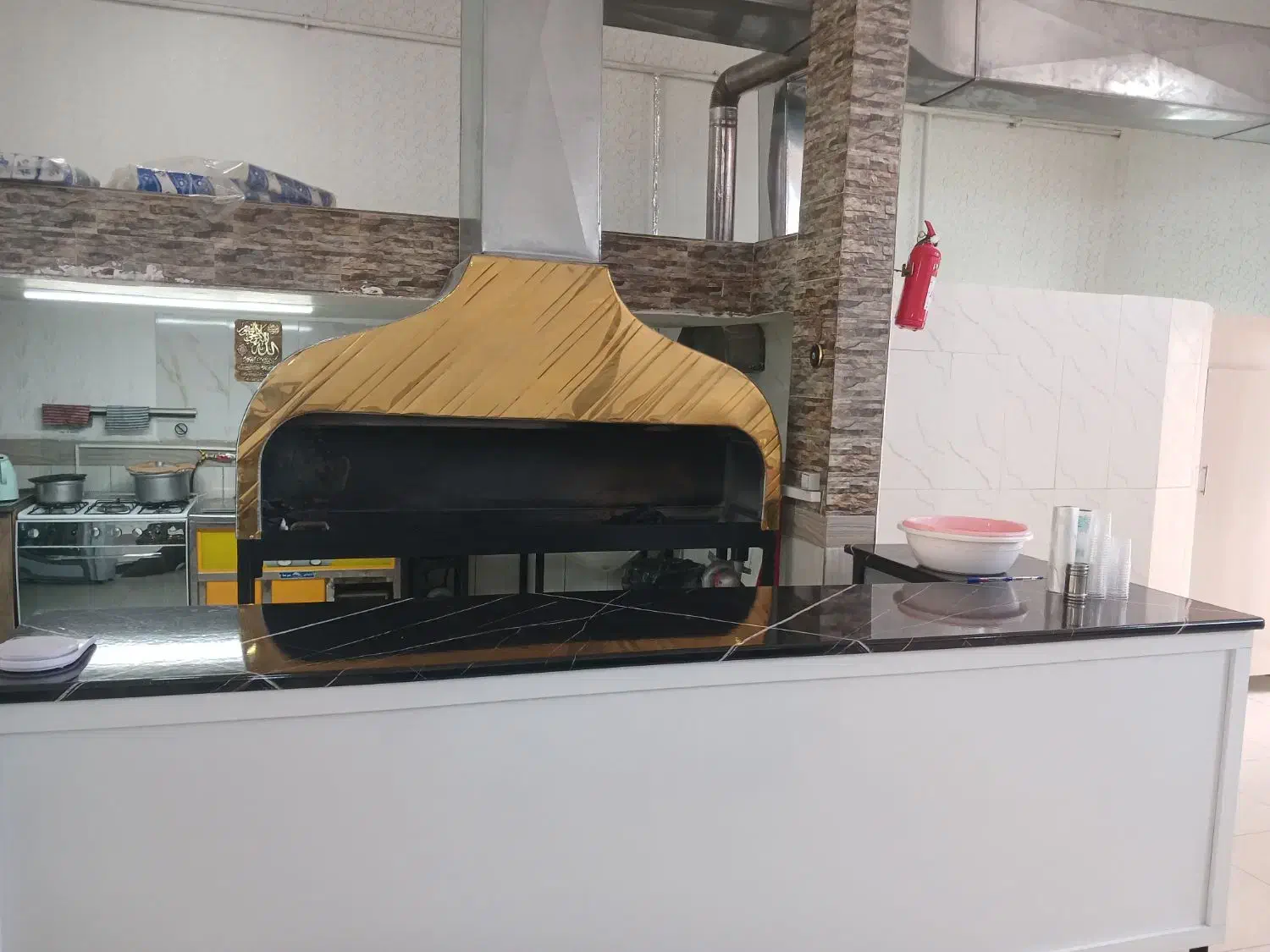 منقل زغالی|کافیشاپ و رستوران|سلماس, |دیوار