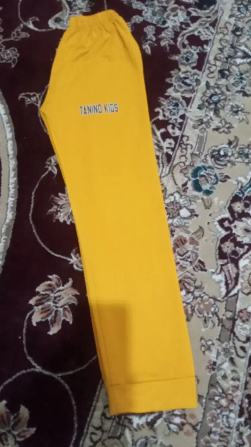 شلوار|لباس|کاشان, ولیعصر|دیوار