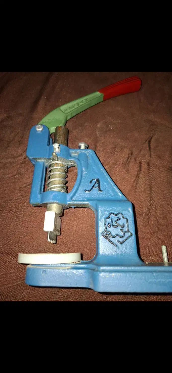 دستگاه  دکمه زن دستی|لوازم خیاطی و بافتنی|مشهد, آزادشهر|دیوار