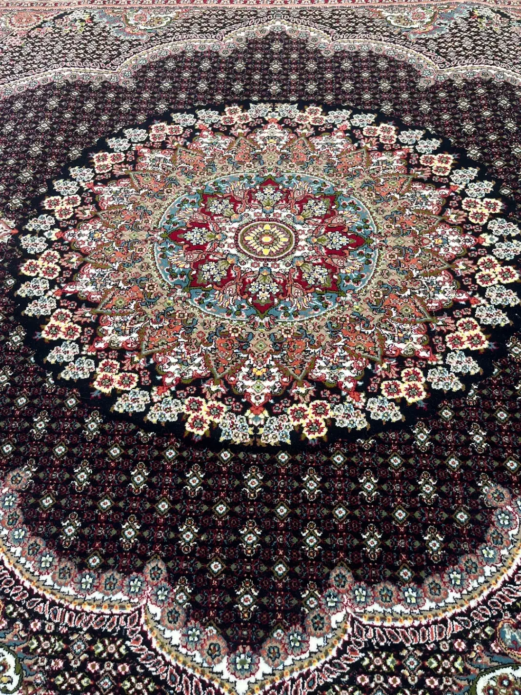 سه جفت فرش ۷۰۰شانه اصل۶متری نو اکبند|فرش|خوی, |دیوار