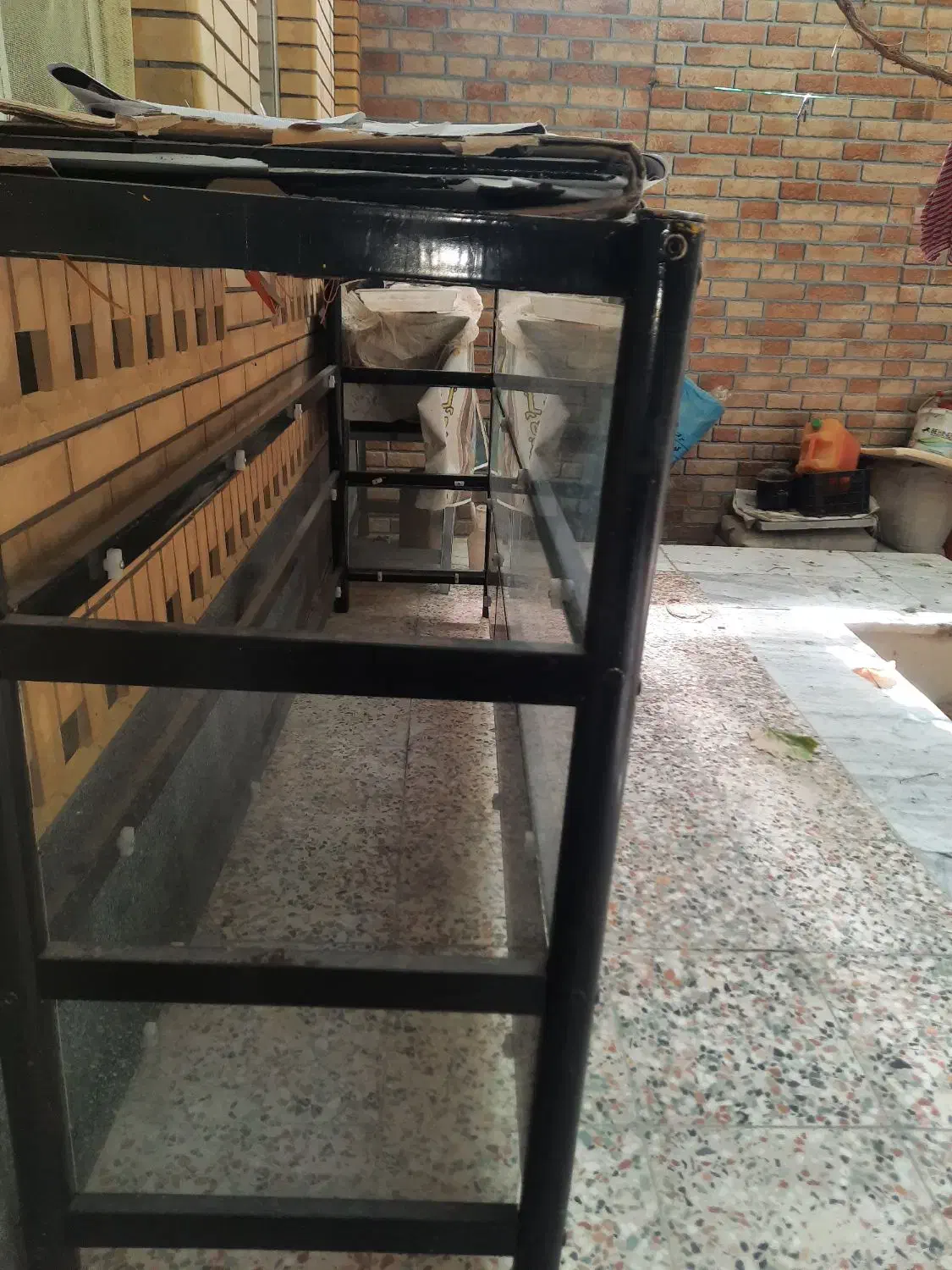 ویترین مغازه|بوفه، ویترین، کنسول|بروجن, |دیوار