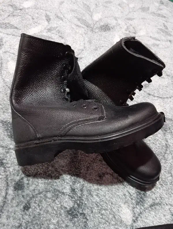 پوتین صفر|کیف، کفش، کمربند|جوانرود, |دیوار