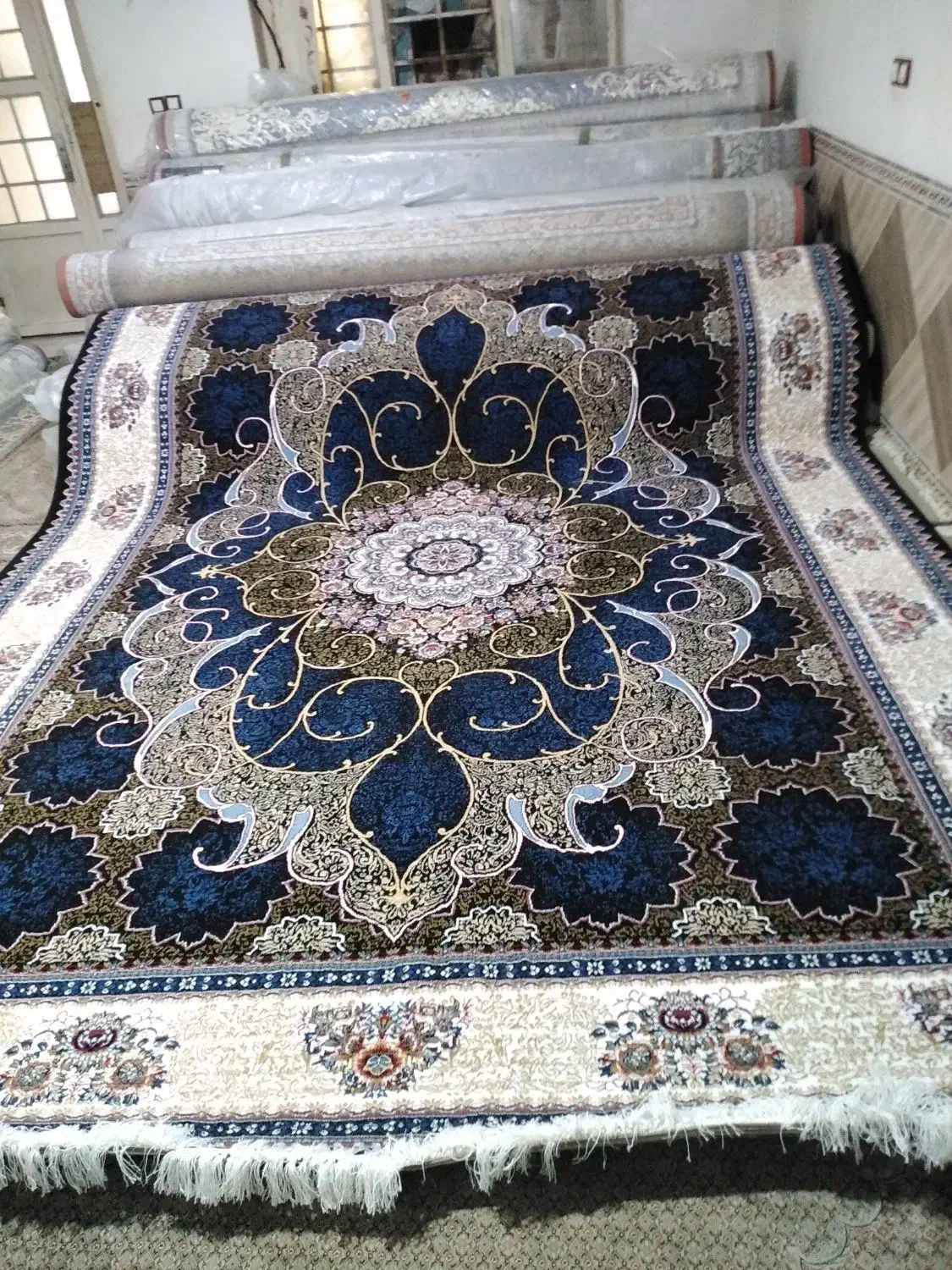 فرش ساوین|فرش|شیراز, شهرک رضوان|دیوار