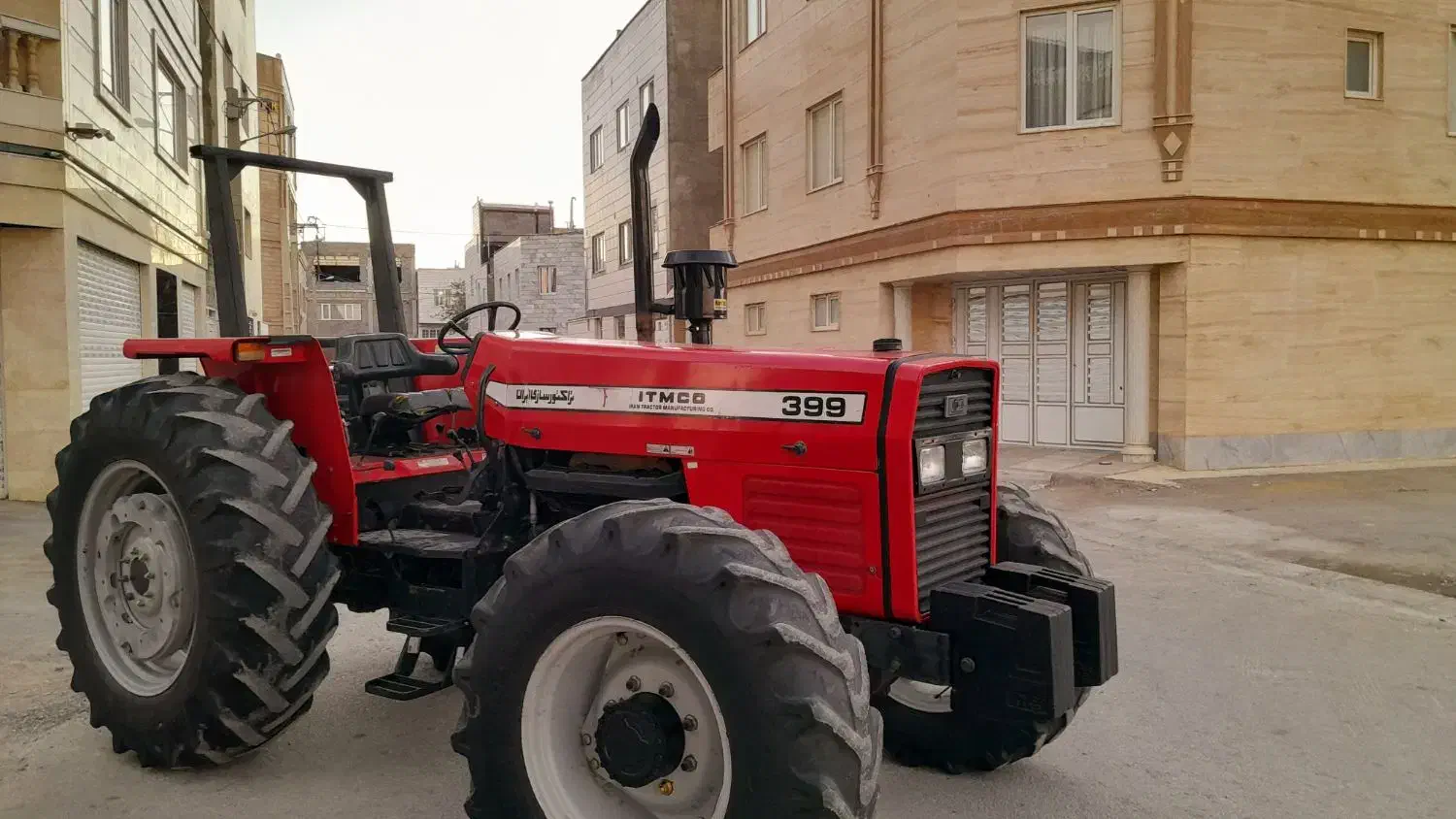 تراکتور ۳۹۹جفت درحد مدل ۹۴|خودرو سنگین|قروه, |دیوار