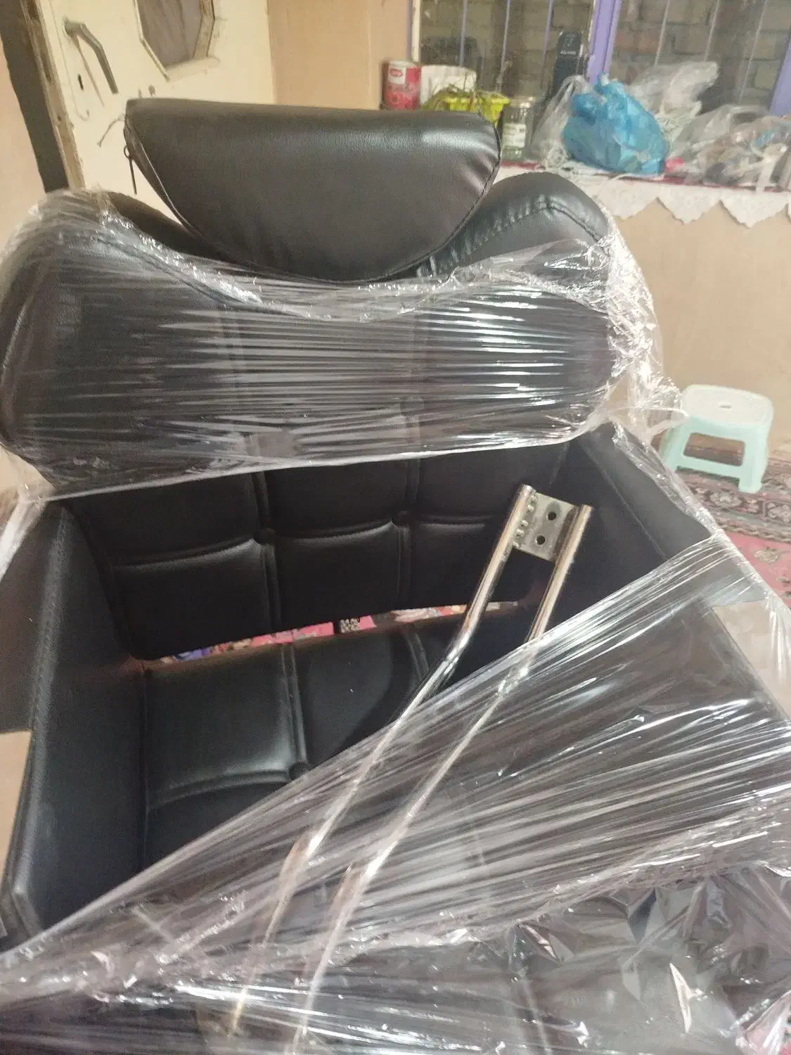 صندلی ارایشگاه|آرایشگاه و سالن‌های زیبایی|کبودرآهنگ, |دیوار