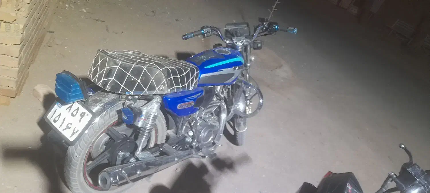 هندا ۲۰۰ سنین ۴۰۳|موتورسیکلت|ششطراز, |دیوار