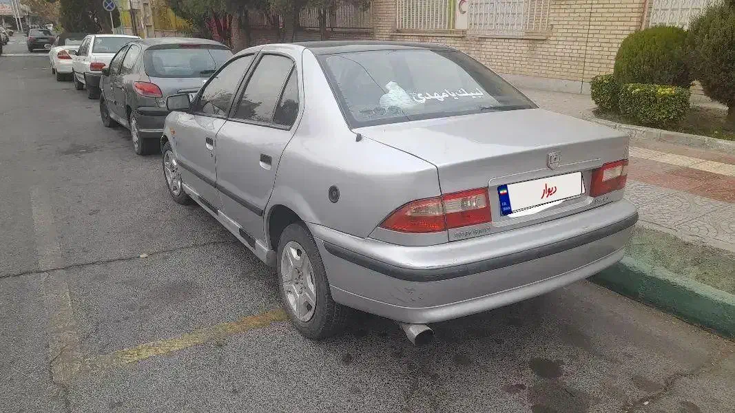 سمند مدل ۸۳ دورنگ سقف به علت آفتاب سوختگی کاورشده،|خودرو سواری و وانت|پیشوا, |دیوار