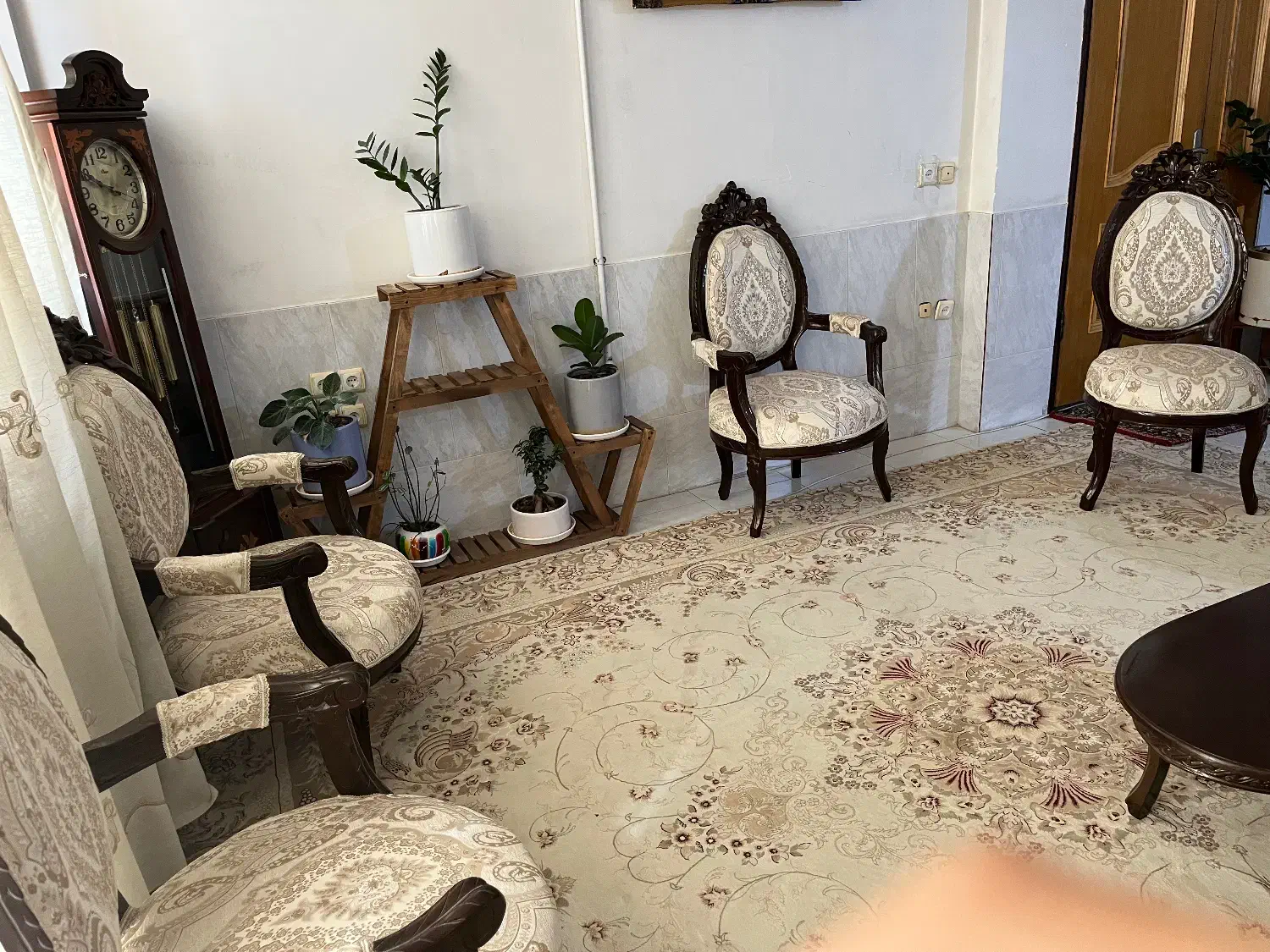مبل سلطنتی|مبلمان خانگی و میز عسلی|شهرکرد, |دیوار